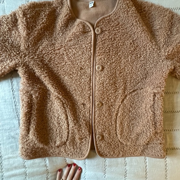 Uniqlo Cozy Tan Cardigan/ Jacket - Picture 2 of 3